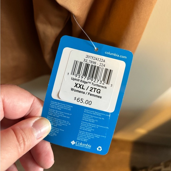 Columbia Women's Uphill Edge Turtleneck Top - Picture 3 of 6